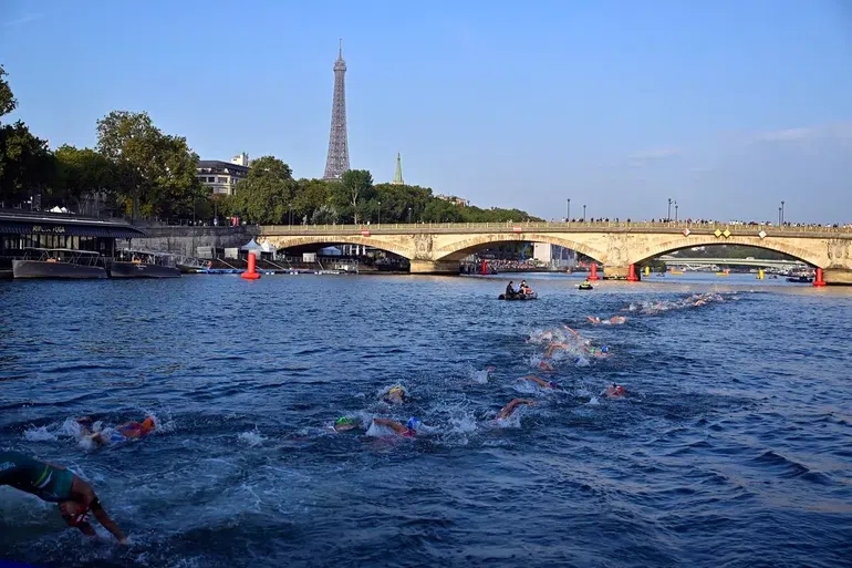 Kvalita vody v Seine sa zlepšuje, ubezpečujú organizátori pred OH 2024 v Paríži
