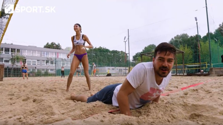 Plážový volejbal nie je iba letná zábava. Slovenské reprezentantky vyváľali ProfiCHECKa v piesku