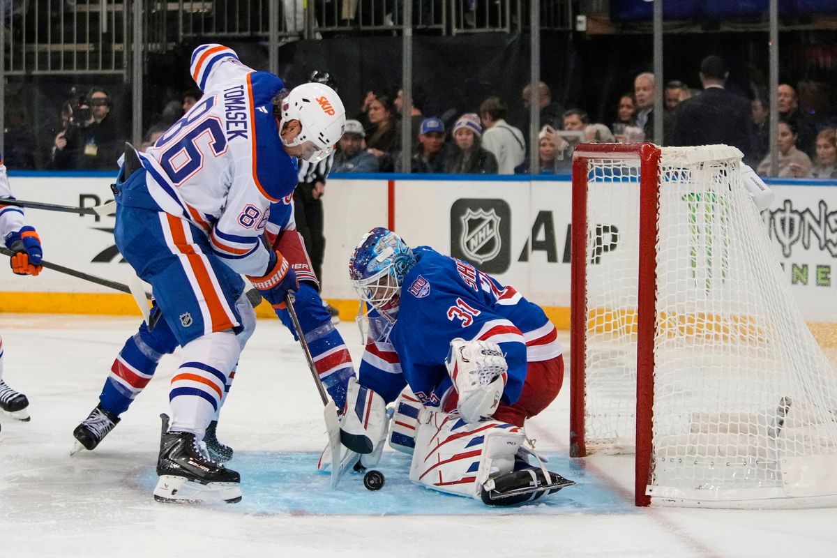 Český príbeh roka v NHL? Nedraftovaný útočník sa prebojoval ku Connorovi McDavidovi