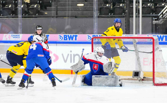 MS žien v hokeji U18: Slovenky bojovali, na víťazstvo to nestačilo. Švédky o zápase rozhodli v 2. tretine