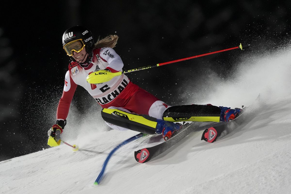 Na ZOH 2022 získala striebro za Vlhovou. Rakúska hviezda lyžovania má operáciu za sebou