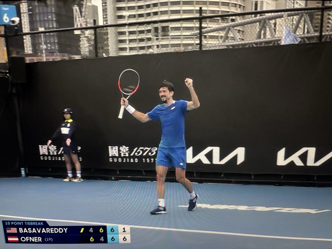 VIDEO Predčasne oslavoval víťazstvo, neznalosť pravidiel ho pripravila o celý zápas