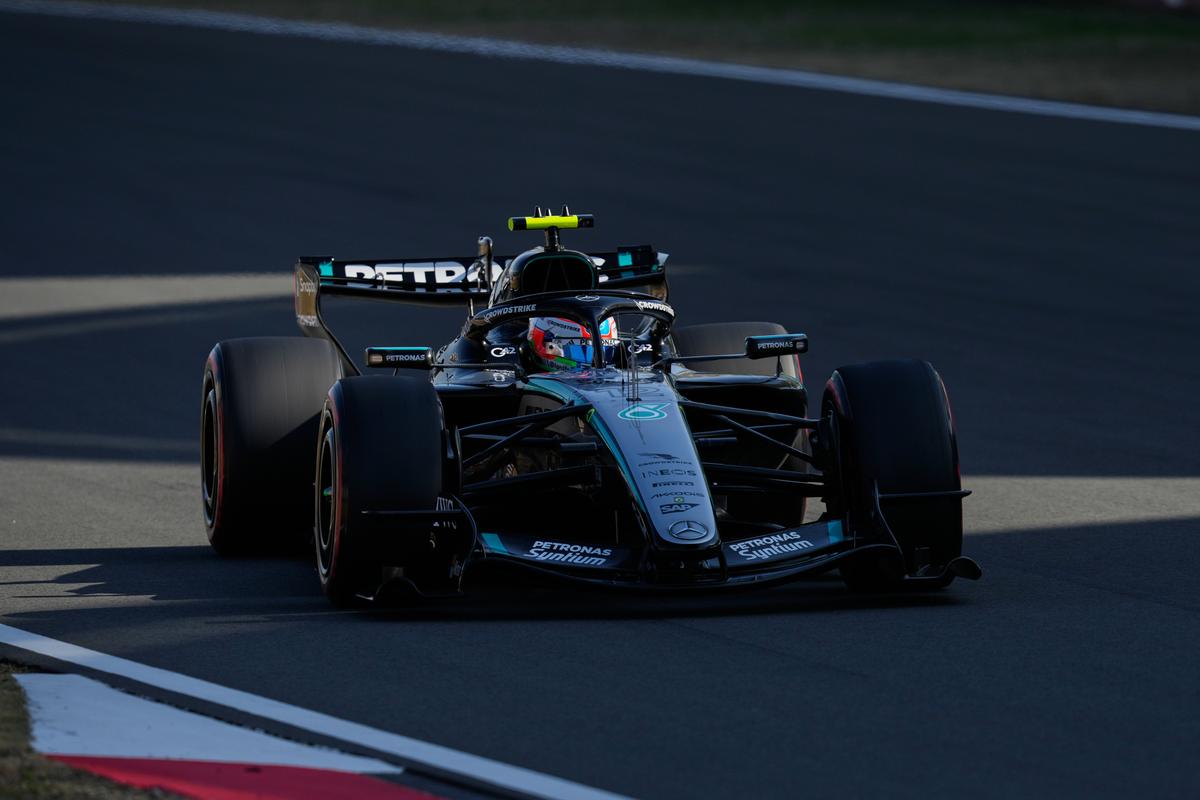 Mercedes dominuje, Russell vítězí v Austrálii i v sprintu čínských závodů