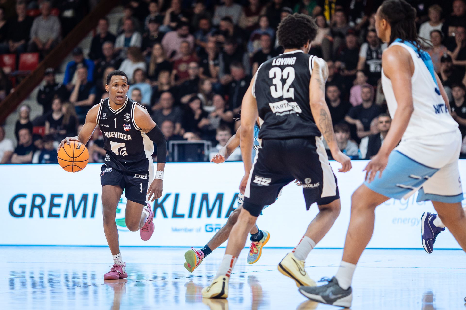 Nitra Blue Wings - BC Prievidza. Zdroj: FB / BC Prievidza