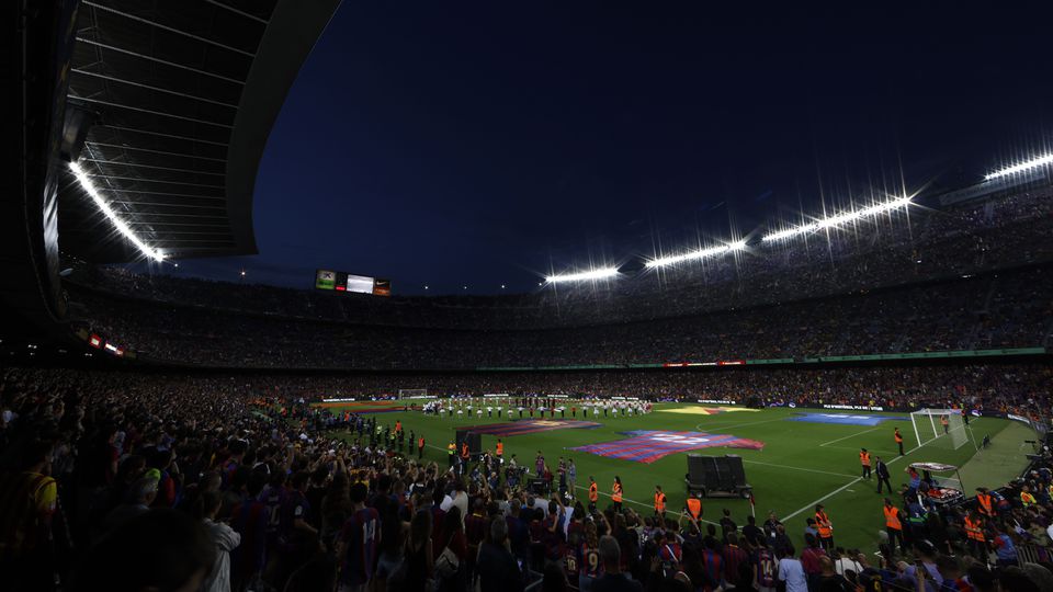 Nechýbalo veľa a hlavná hviezda Realu Madrid mohla hrať v Barcelone. Prestup stroskotal na zrade!