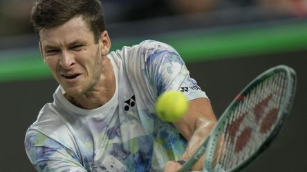 ATP Estoril: Hurkacz postúpil do semifinále, Garin vyradil obľúbenca domáceho publika