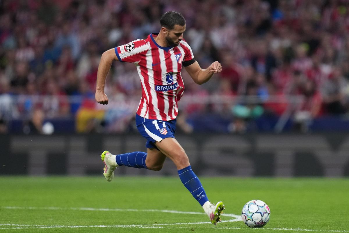Žiaľ v šatni, no Hancko hviezdil. Atletico zrazilo Manchester United, v šatni zúrila vojna