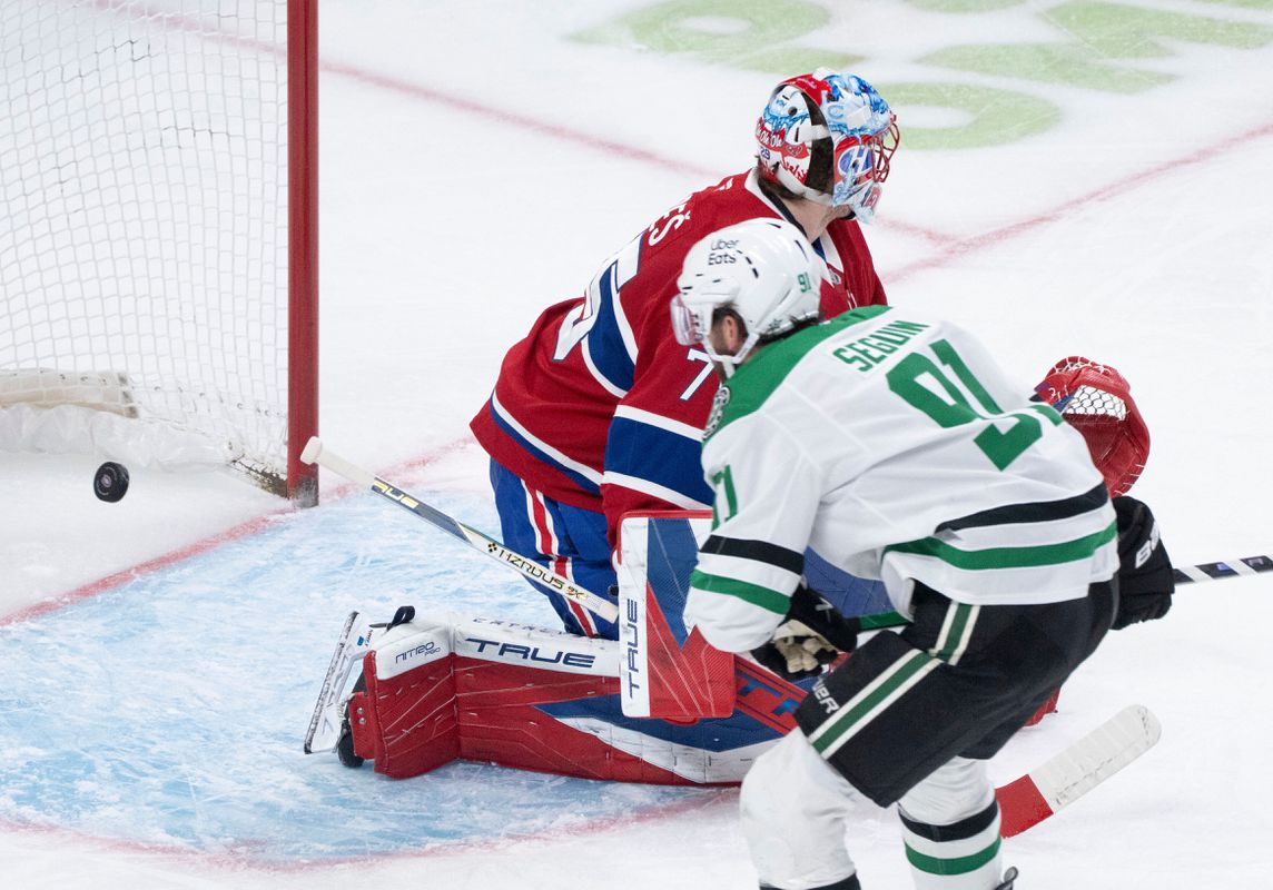 VIDEO Jeho strelecká snaha bola márna. Juraj Slafkovský zažil na domácom ľade krutý debakel