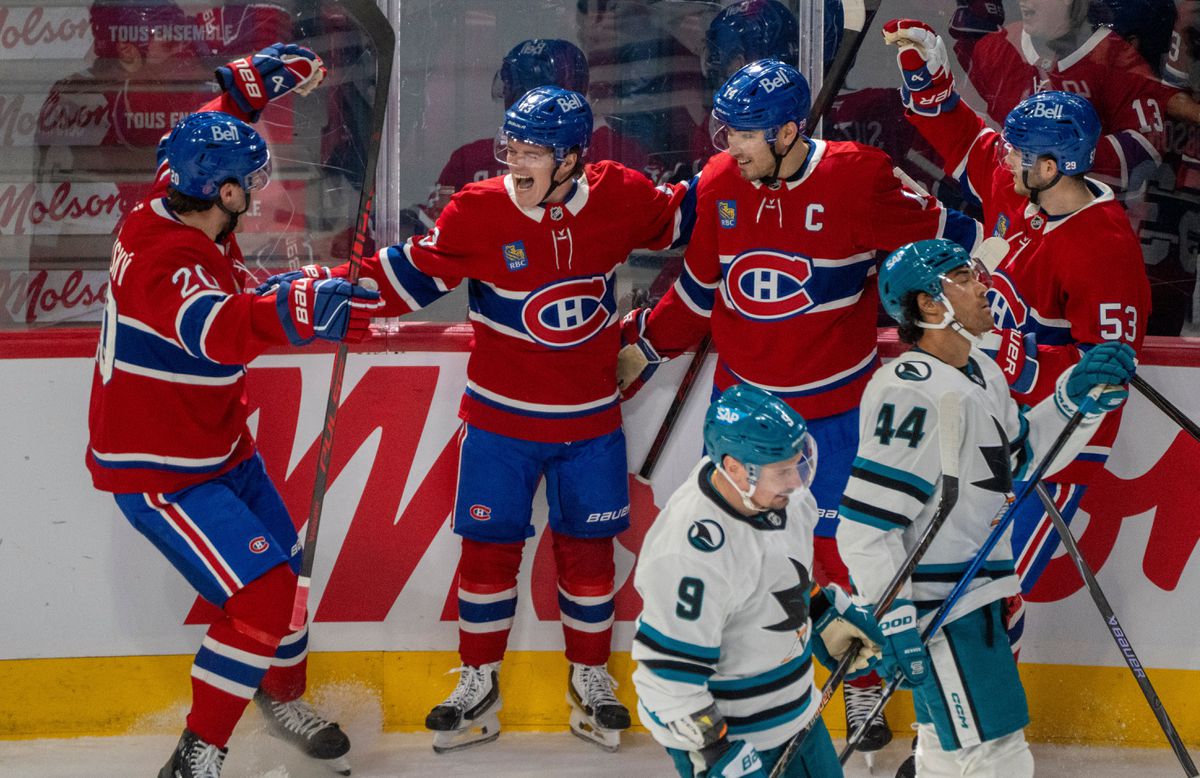 VIDEO Juraj Slafkovský naštartoval Montreal, z výhry sa tešil po divokej prestrelke len Šimon Nemec