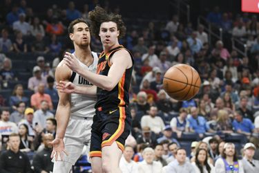 NBA: Nečakaný vzostup Oklahomy. Dramatické víťazstvo Knicks, Milwaukee nezvládlo záver