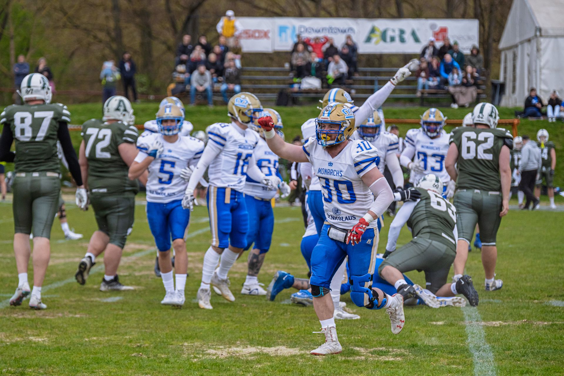 ST. NICOLAUS Bratislava Monarchs, zdroj: Dominik Pituch