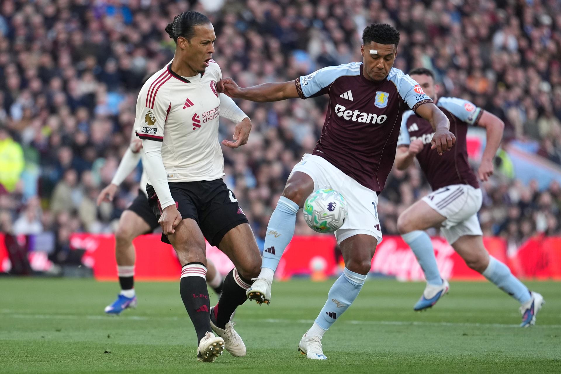 Aston Villa - Liverpool. Zdroj: SITA/AP
