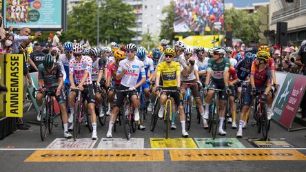 Tour de France 2023: Alpy priniesli dramatický súboj o žltý dres. Peter Sagan dnes medzi poslednými