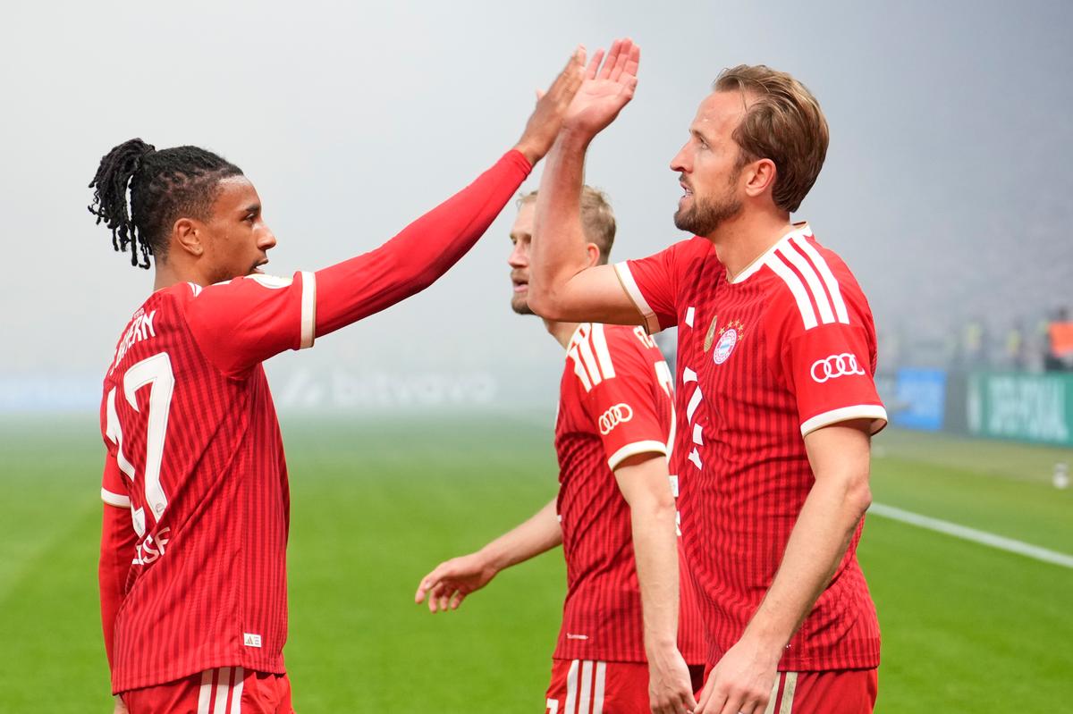 Bayern ukončil špekulácie o odchode svojej hviezdy: Sú to klamstvá