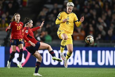 MS žien: Akčný záver zápasu medzi Španielskom a Švédskom rozhodol o prvých finalistkách
