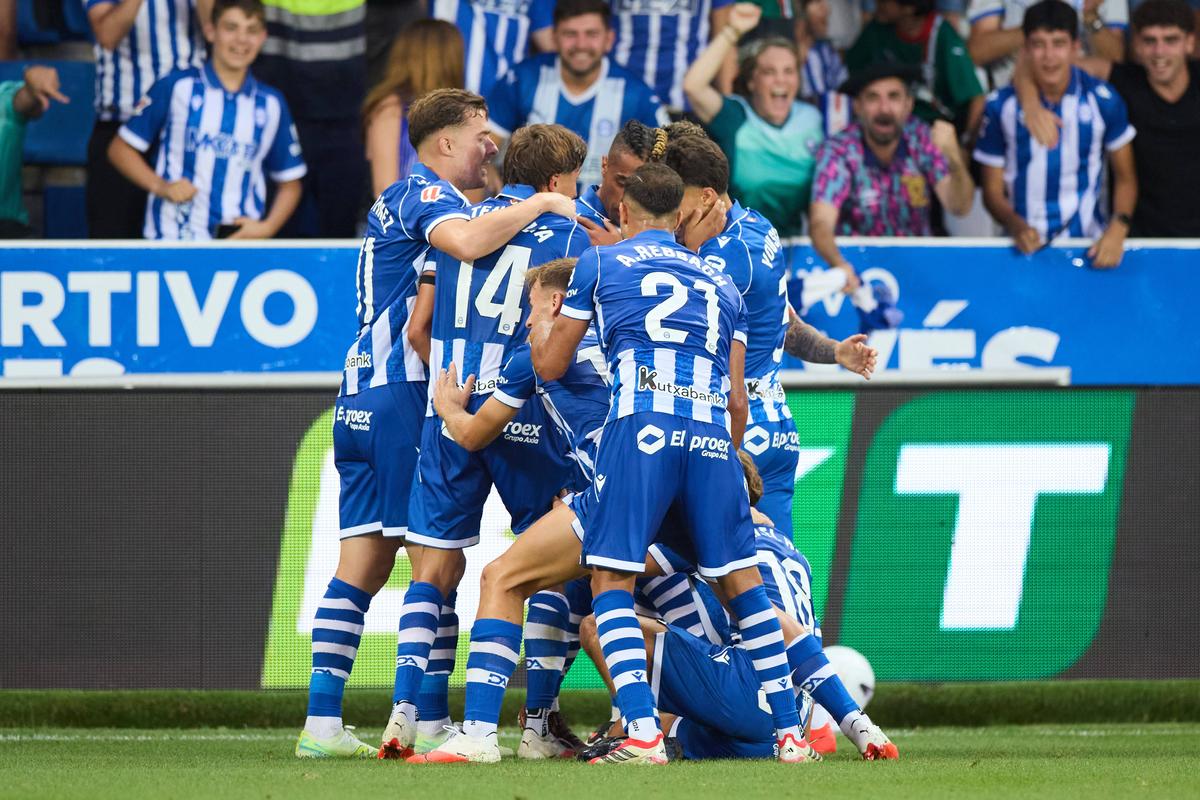 VIDEO Prvý zápas La Ligy poznačila červená karta. Alaves využil presilovku až v závere