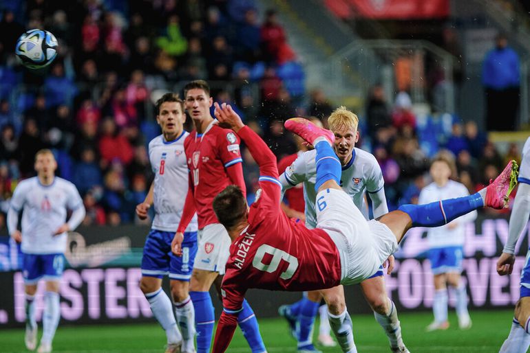Česko utrpelo víťazstvo, šokujúce zaváhanie Švajčiarska, komplikácie pre Poľsko aj Chorvátsko