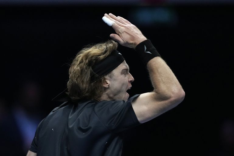 ATP Madrid: Rubľov oslavuje postup do osemfinále, Rune balí kufre prekvapivo skoro