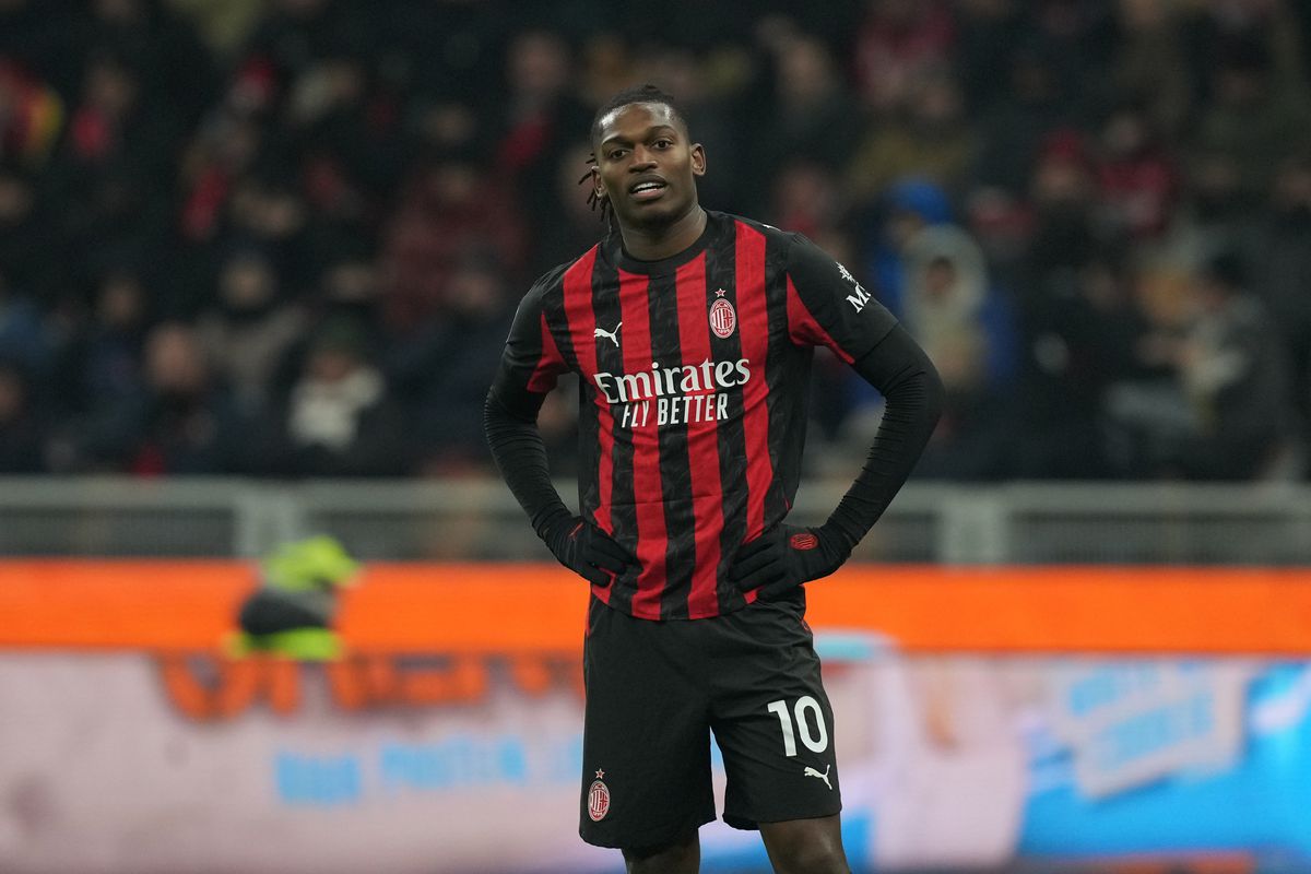 Rafael Leao chcel kopať penaltu, tréner mu to nedovolil. Allegri teraz vysvetlil svoje rozhodnutie