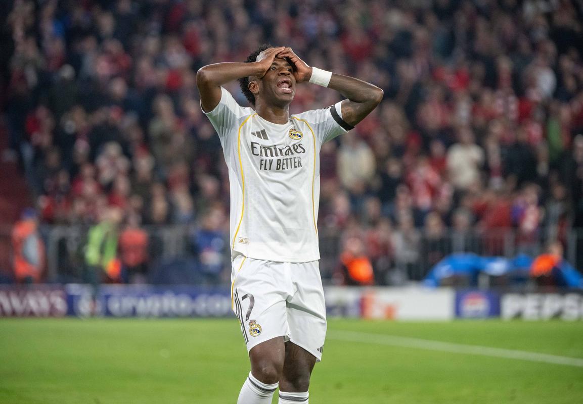 Vinícius Júnior má na stole dve ponuky. Pre ktorý klub sa rozhodne?