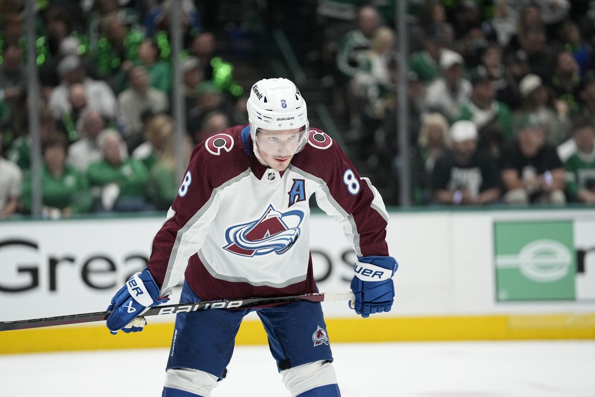 Noc rekordov v NHL. Talentovaní súrodenci z Colorada napodobnili bratov Šťastných