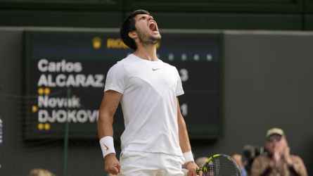 Wimbledon má nového kráľa! Carlos Alcaraz zosadil z trónu Novaka Djokoviča