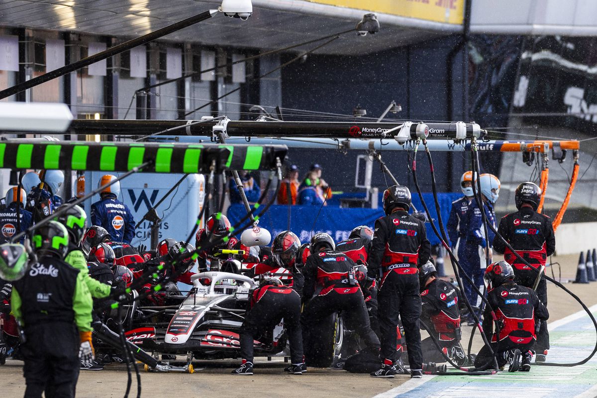 Otvorí brány šampiónovi rely? Tím Haas mení názov a uzatvára zmluvu s ázijským gigantom