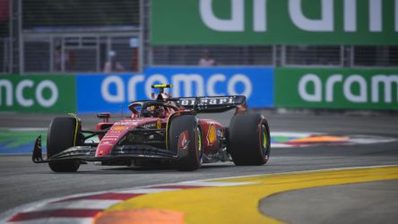 Veľká cena Singapuru: Verstappen zlyhal na celej čiare, po dráme v kvalifikácii oslavuje Ferrari!