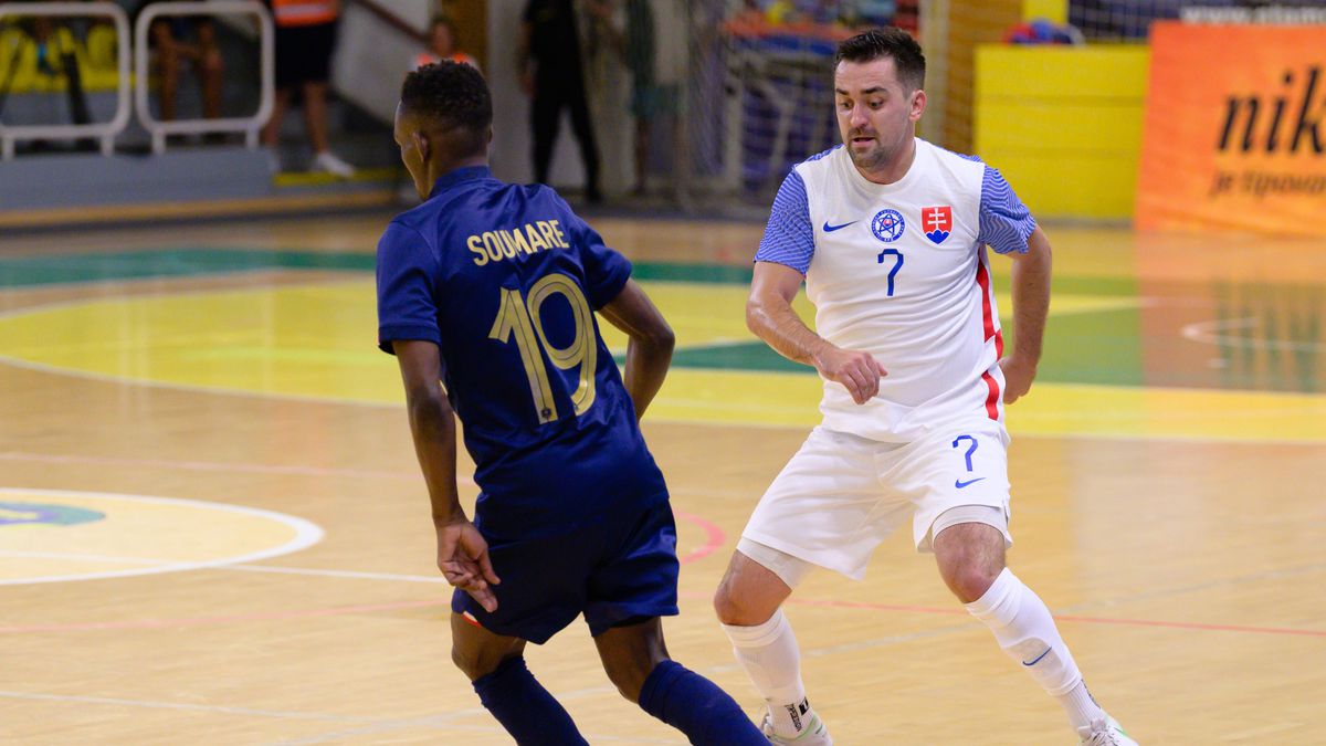 Les joueurs de futsal slovaques sont entrés dans la qualification avec un match nul contre le favori français