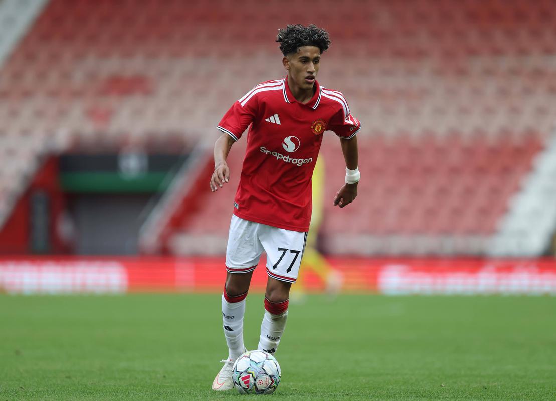 Veľká rana pre Manchester United. Iba 15-ročný klenot tímu odhalil, prečo chce opustiť slávny klub