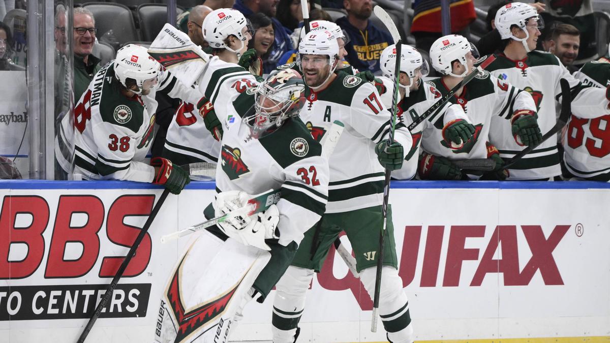ホッケー / ビデオ – ゴールキーパーのフィリップ・グスタフソンが NHL でゴールを決めました