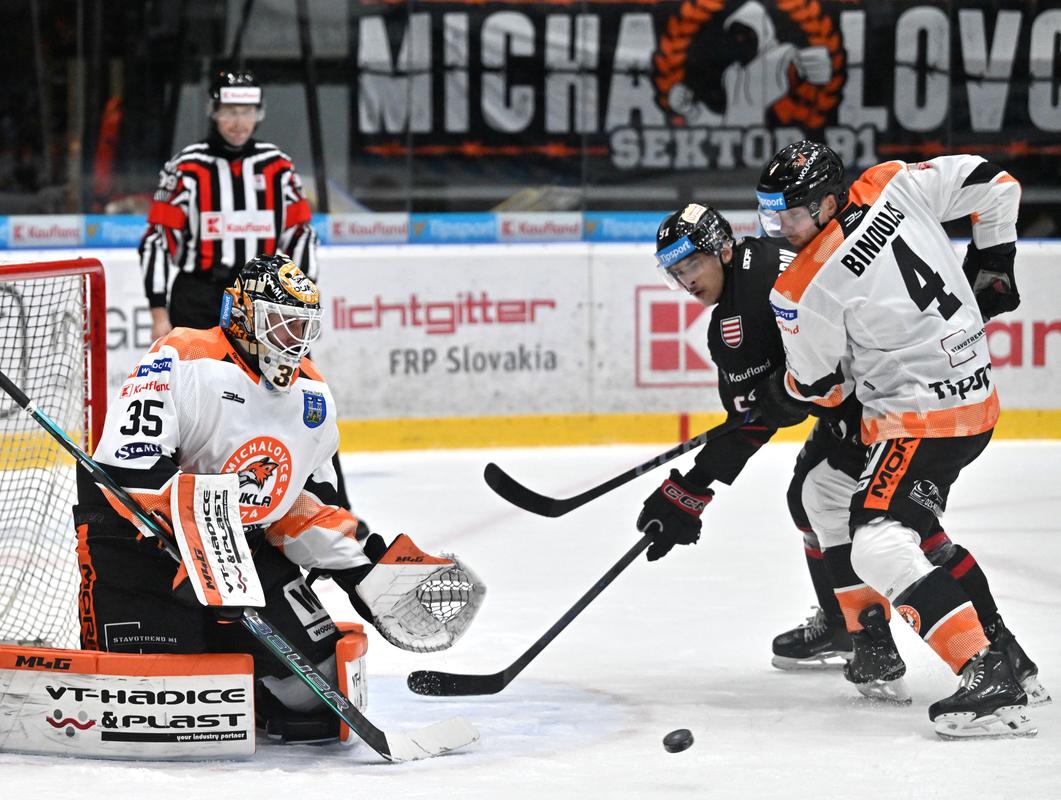 Slovan prišiel o prvé miesto. Pozrite si tabuľku Tipsport ligy po dnešnom 11. kole
