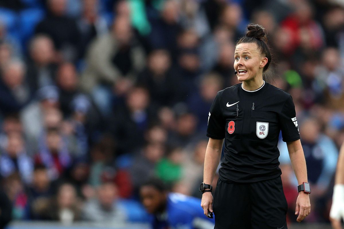 Sexistické urážky z tribúny ukončili zápas v Anglicku. Rozhodkyňa sa stala terčom nevhodného komentára