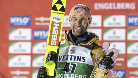Skoky na lyžiach-SP: Obrovská radosť nemeckého skokana! Pripísal si prvý triumf v kariére