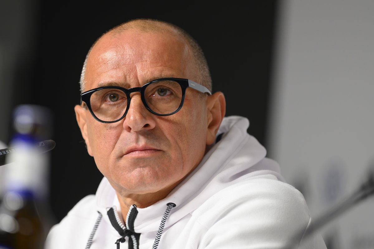 Calzona tvrdí, že reprezentácia pôjde inou cestou. Aj v Serii A sú jeho rovesníci, hovorí o Pekaríkovi