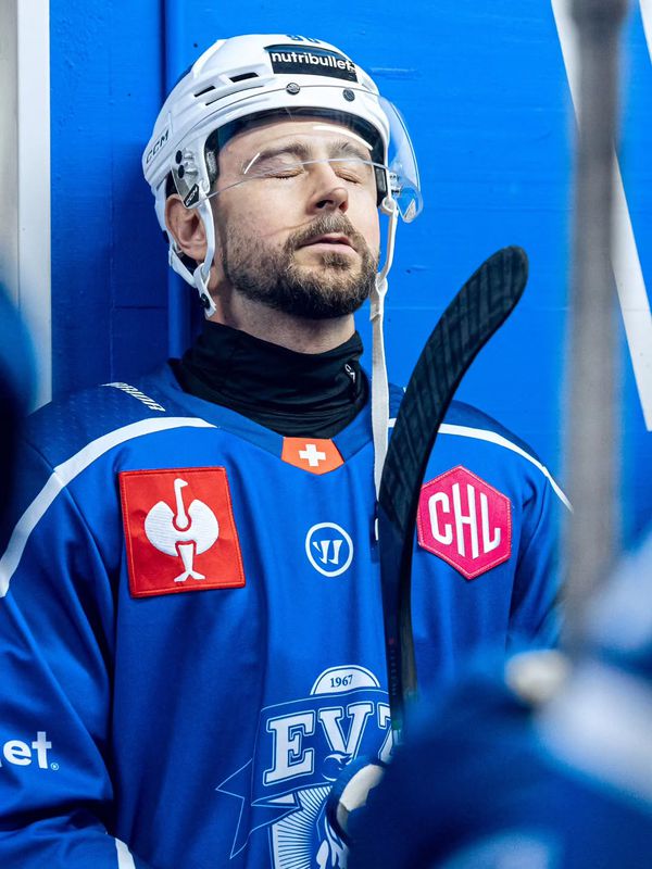 National League: Tatar otvoril skóre duelu, jeho gól však Zug k výhre nedoviedol