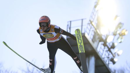 Skoky na lyžiach-SP: Stefan Kraft opäť oslavuje! Vo Vikersunde si zabezpečil tretí veľký glóbus