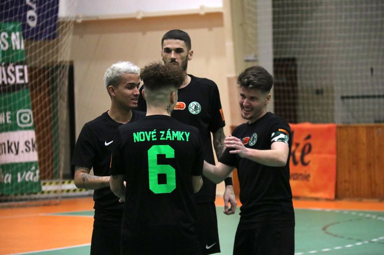 Niké Futsal extraliga: Nové Zámky si hladko poradili s Banskou Bystricou, Lučenec si natiahol víťaznú sériu