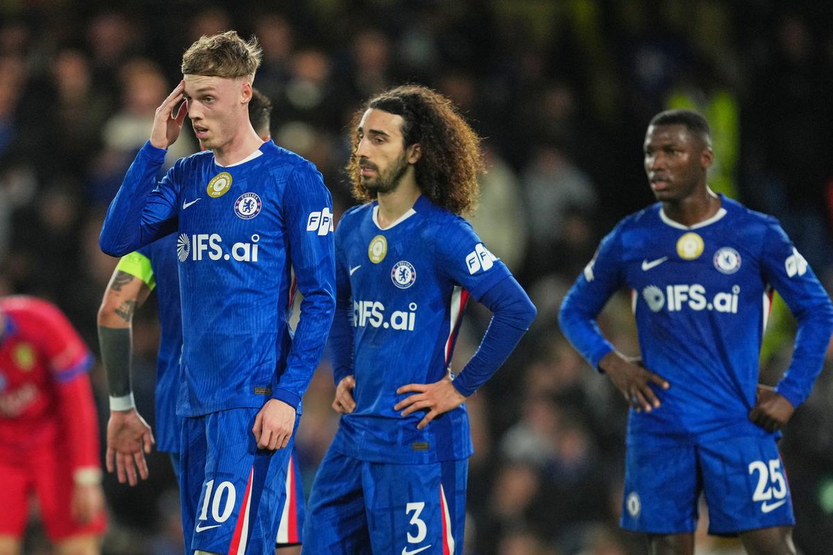 Paříž Saint-Germain postoupil do čtvrtfinále Ligy mistrů, Chelsea vypadla