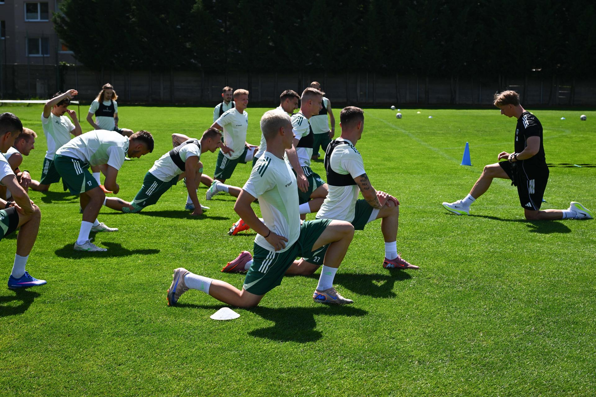 Futbalisti MFK Skalica počas prípravy. Zdroj: TASR