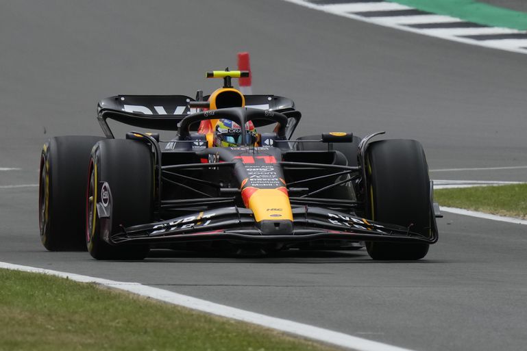 Sergio Pérez zahnaný do kúta? Čo pre neho znamená návrat Daniela Ricciarda do Formuly 1?