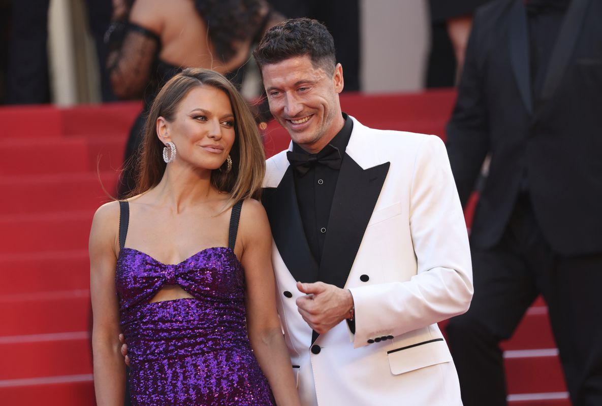 Manželka Roberta Lewandowského rozšírila svoju ponuku. Koľko stoja jej vianočné jedlá?