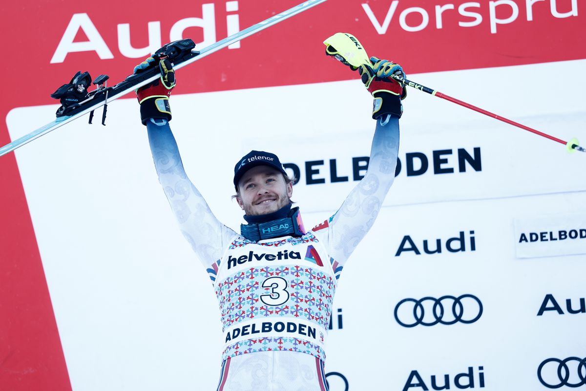 Nóri si podmanili Wengen. McGrath si udržal vedúcu pozíciu, na pódiu ho doplnil Kristoffersen