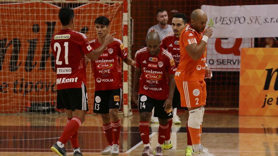 Niké Futsal extraliga: Lučenec opäť vyhral základnú časť, vyhrotená bitka o 2. miesto