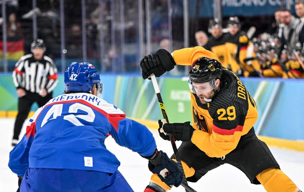 Slovak hockey players defeated Germany 6:2 and advanced to the semifinals of the 2026 Winter Olympics