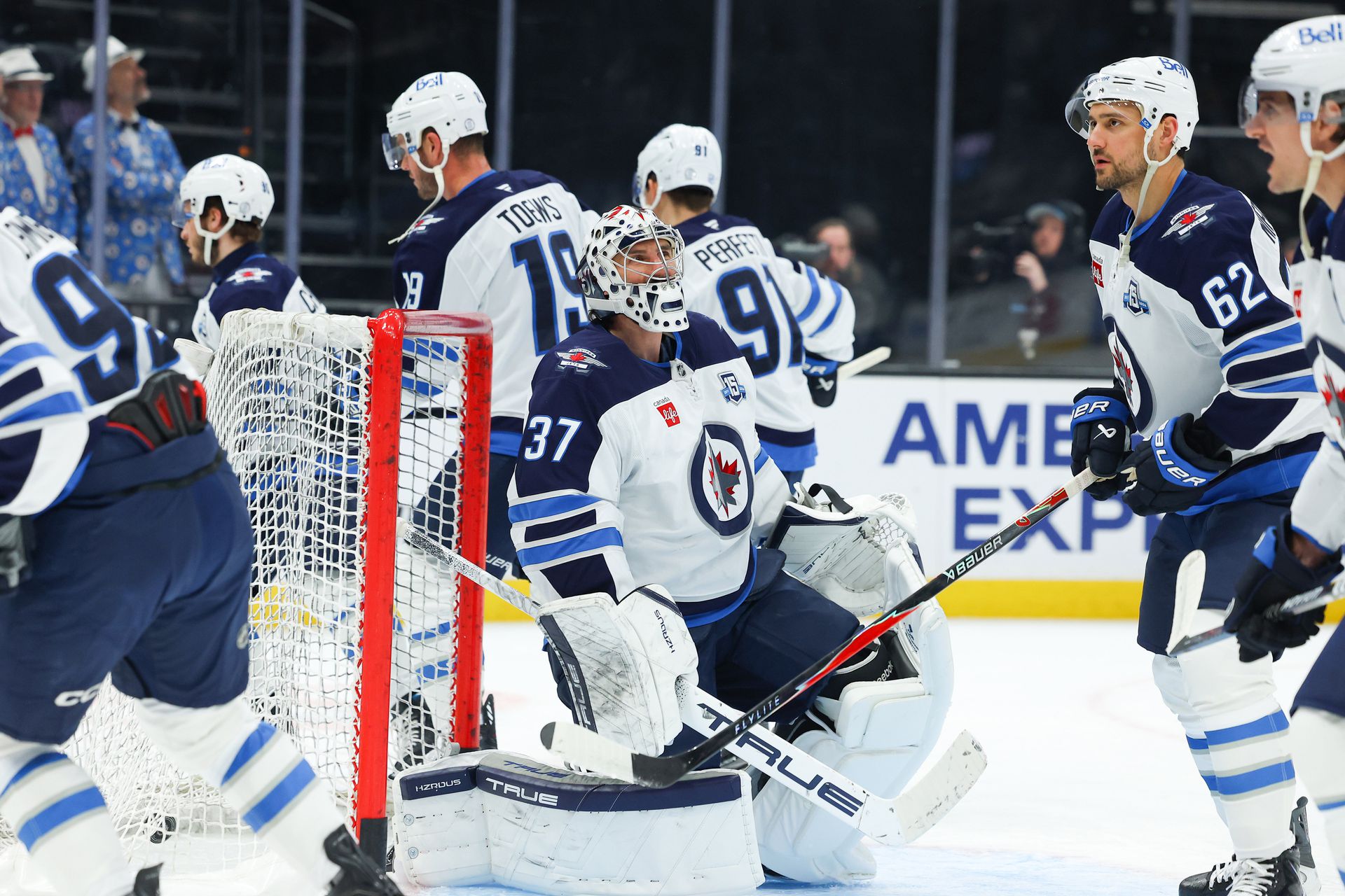 Connor Hellebuyck. Zdroj: SITA/AP