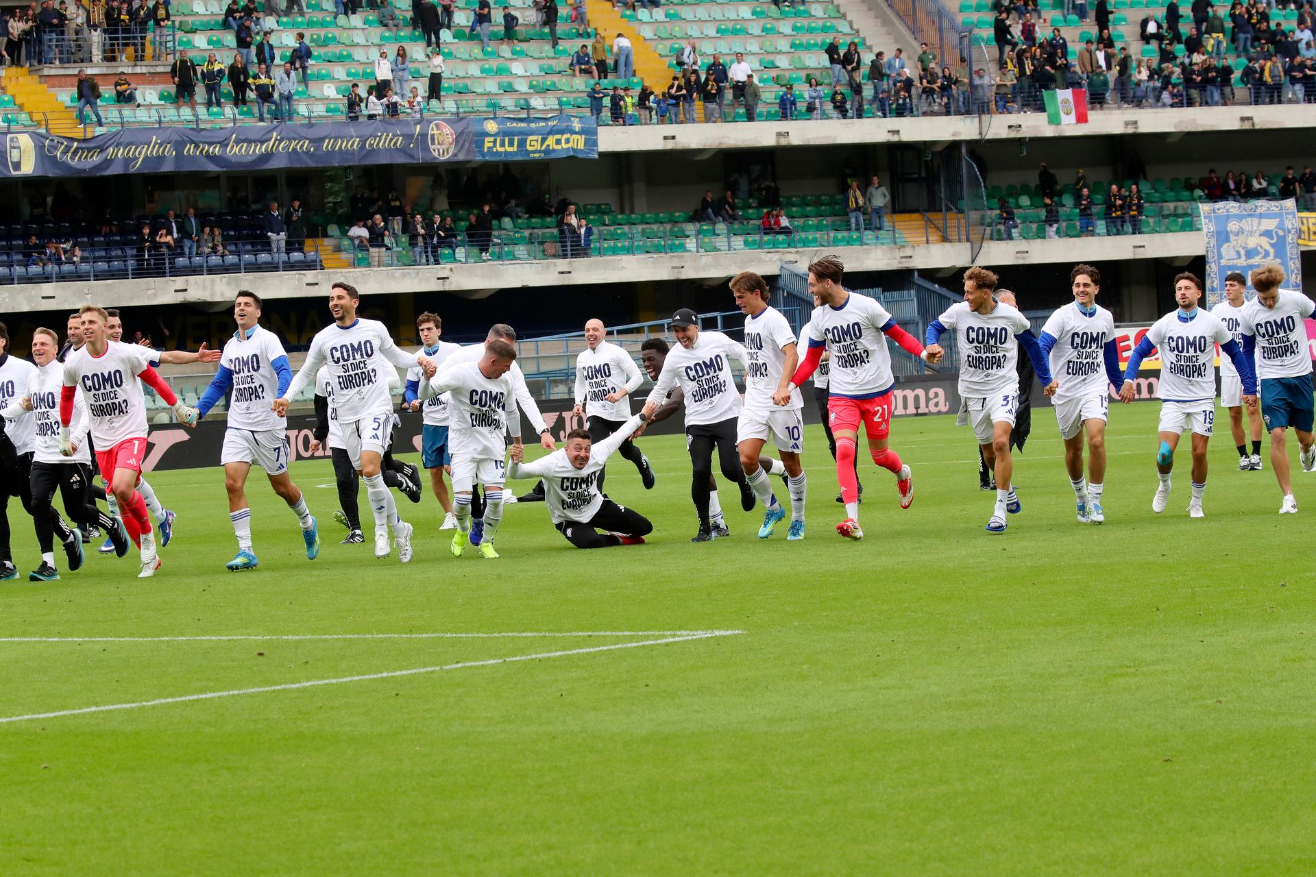 Futbalisti Como 1907 oslavujú postup do Konferenčnej ligy, zdroj: SITA/AP