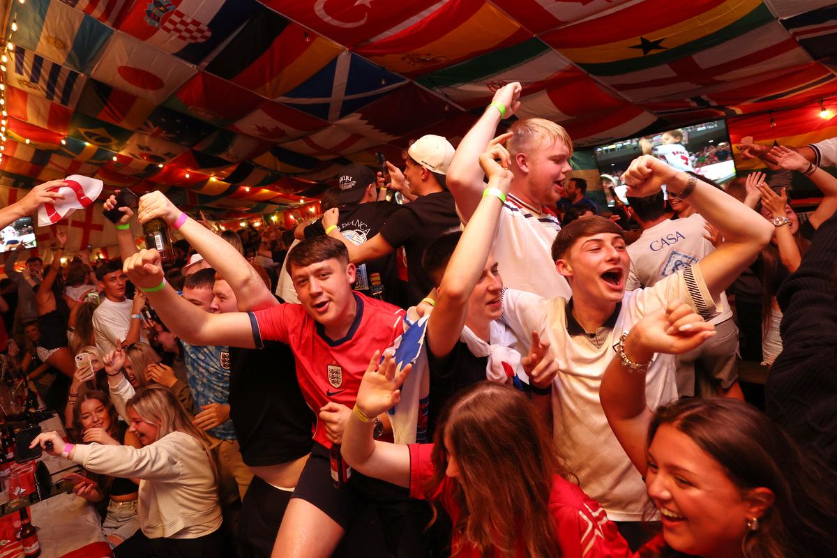 MS vo futbale majú výborný vplyv na spotrebu piva. V obľúbenej britskej destinácii tečie potokom
