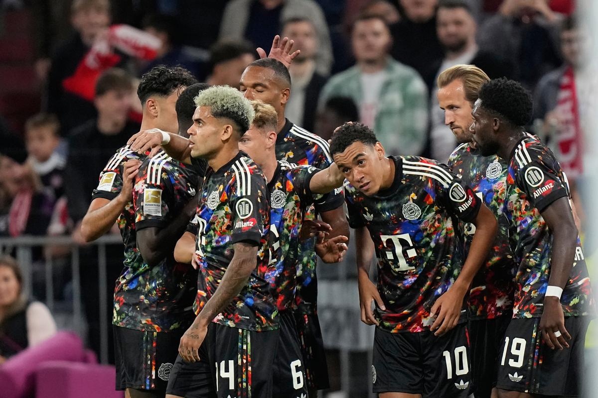 Kat Slovana sa rýchlo vrátil do reality. Sauerov Stuttgart prehral, na čelo tabuľky letí Bayern