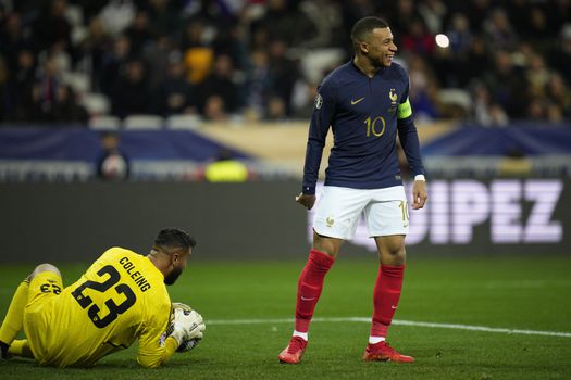 Mbappé predbehol Ronalda aj Messiho. Môže nastrieľať aj 1000 gólov, vyhlásila legenda